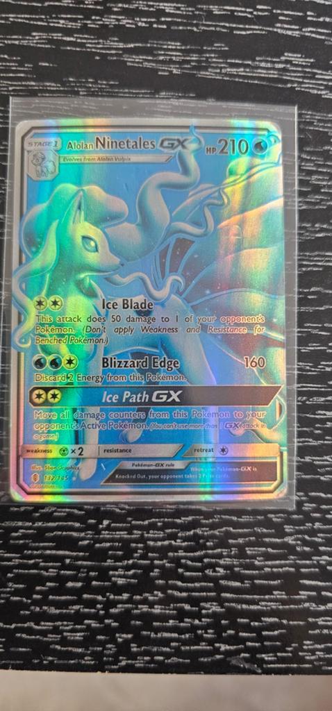 Alolan Ninetales GX Pokémon kaart - Randjes beetje wit, Ophalen of Verzenden, Gebruikt, Losse kaart, Foil