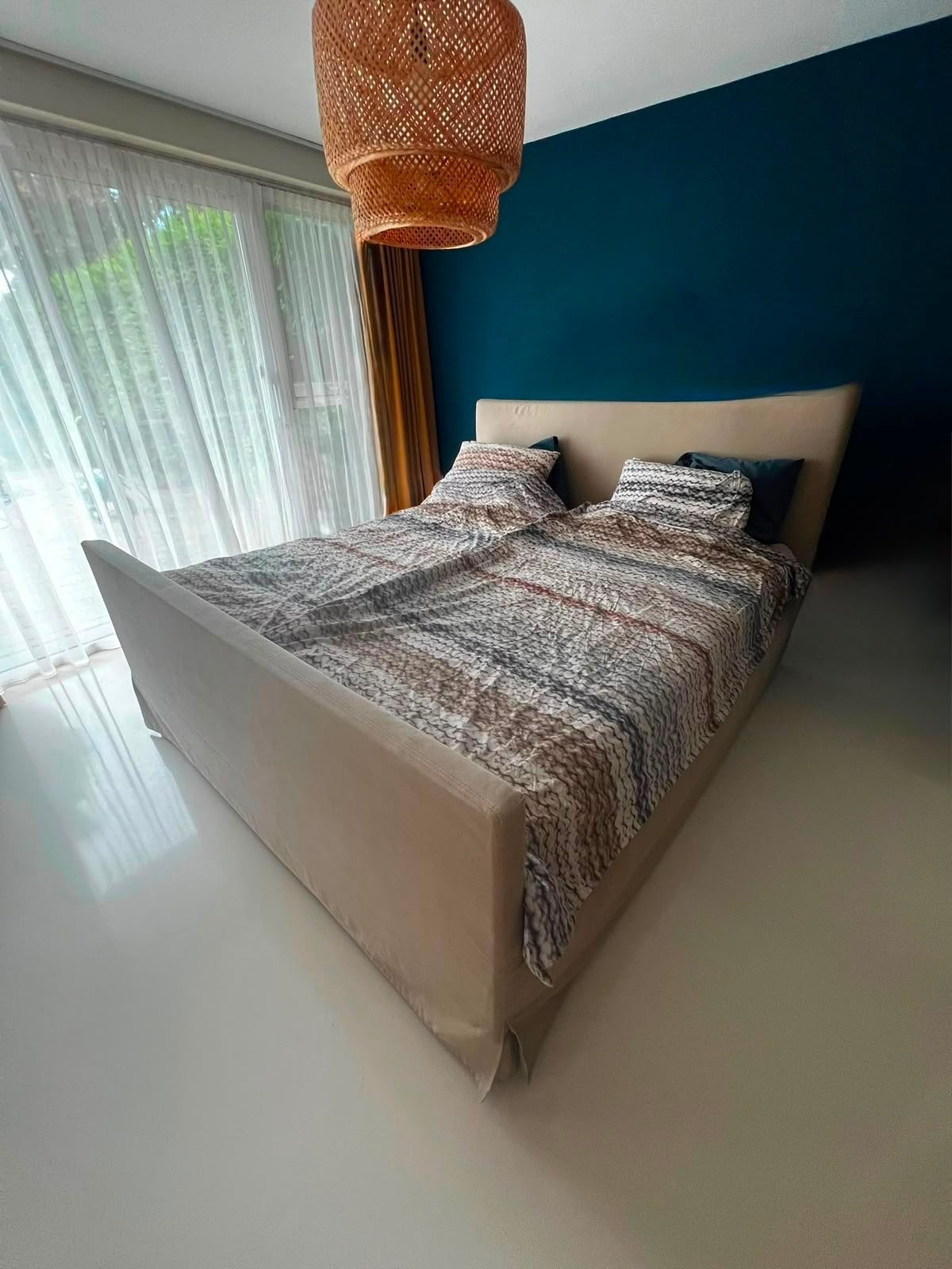 Gratis IKEA bedframe 180x200cm (excl. lattenbodem/matras), Ophalen, Gebruikt, Wit, Tweepersoons