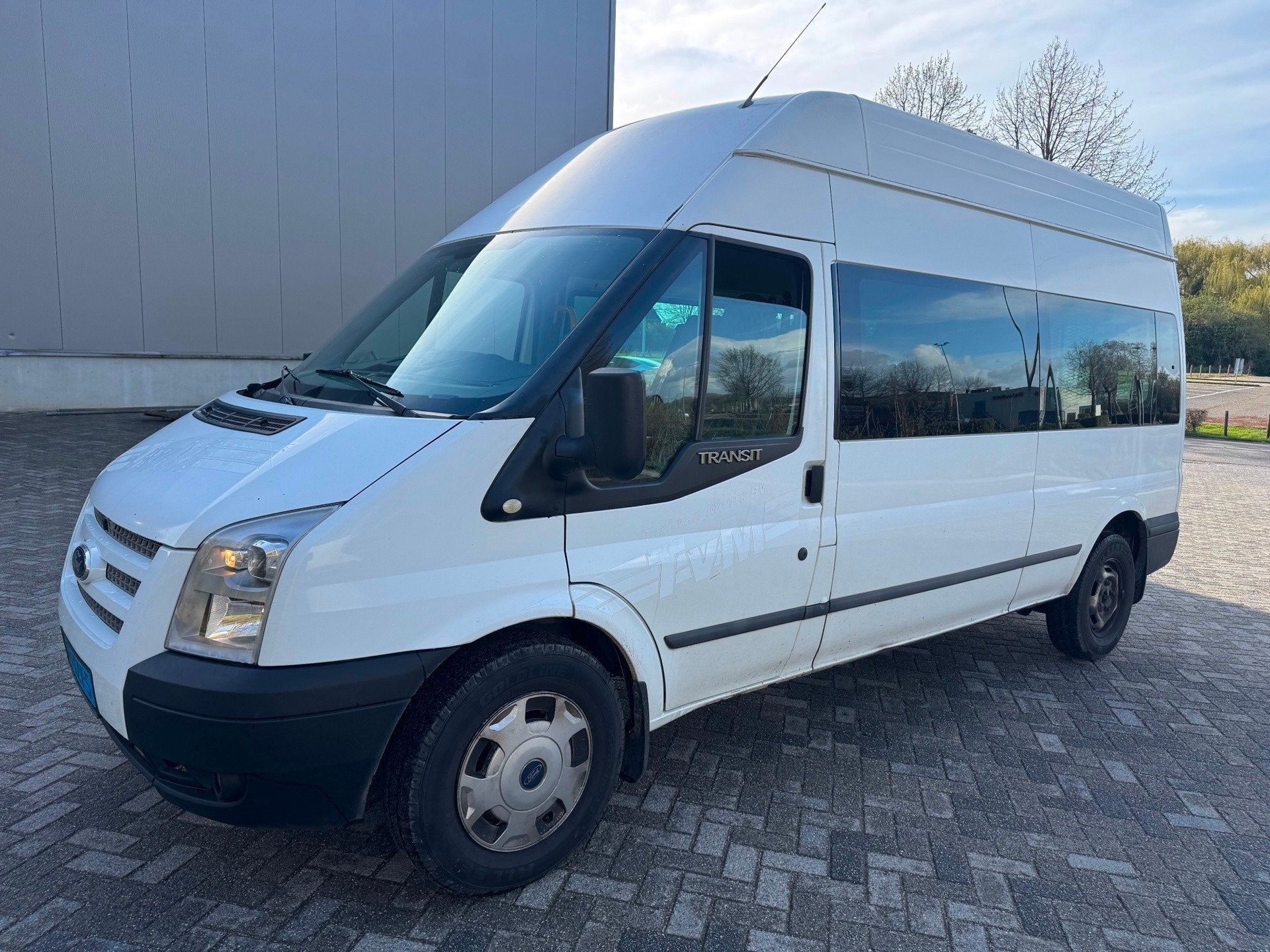 Ford Transit Kombi 350L 2.2 TDCi Ambiente SHD, Voorwielaandrijving, Euro 5, Gebruikt, 241 €/maand