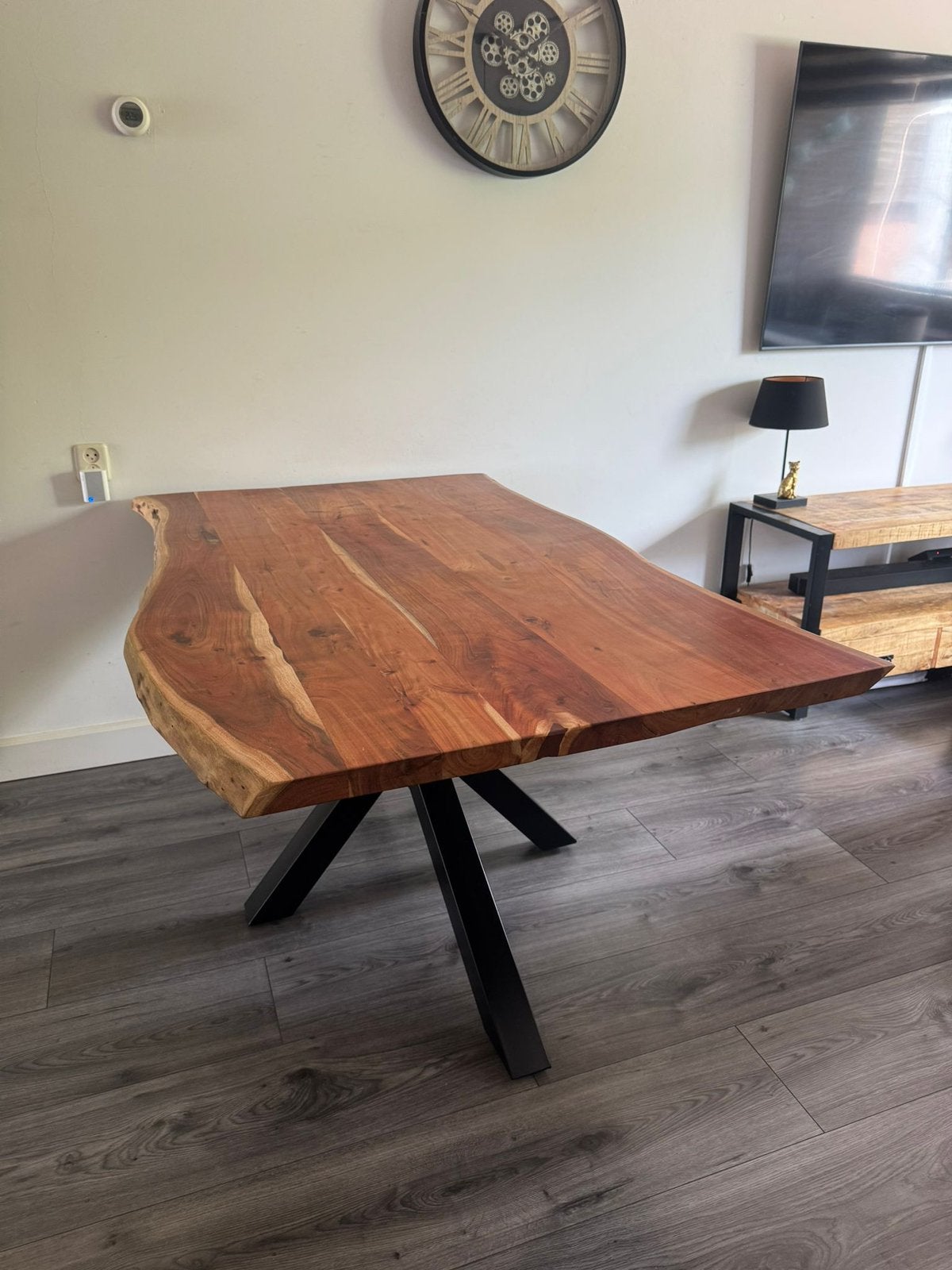 Zware live edge acacia eettafel, Huis en Inrichting, Tafels | Eettafels, Ophalen, Gebruikt, 50 tot 100 cm, Vijf personen of meer