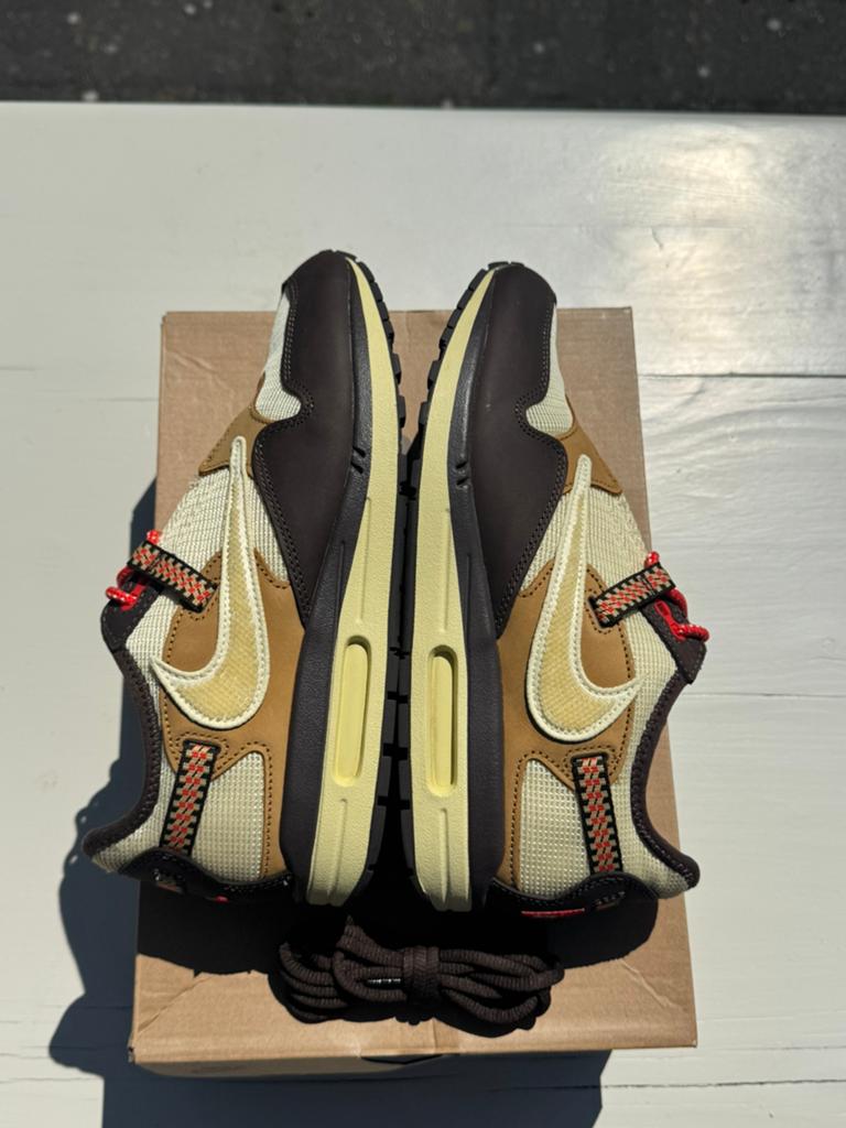 Nike Air Max 1 Travis Scott Baroque Brown 42 Eu, Kleding | Heren, Schoenen, Zo goed als nieuw, Sneakers of Gympen, Overige kleuren