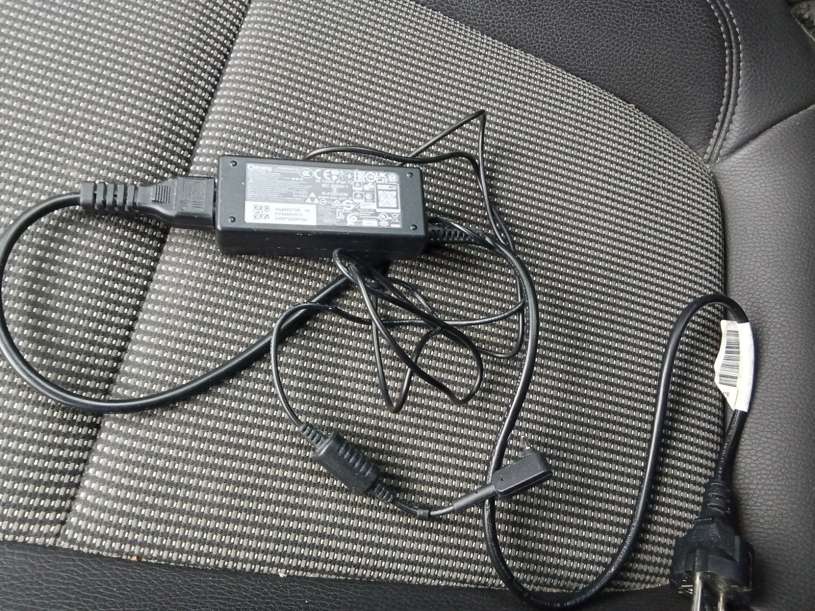 Acer laptop aspire 3 oplader, Ophalen