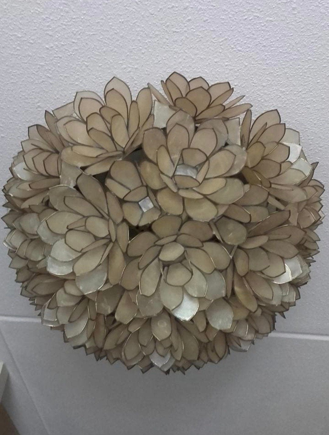 Floral mother of Pearl plafondlamp 
Zeer mooie plafond lamp, Ophalen