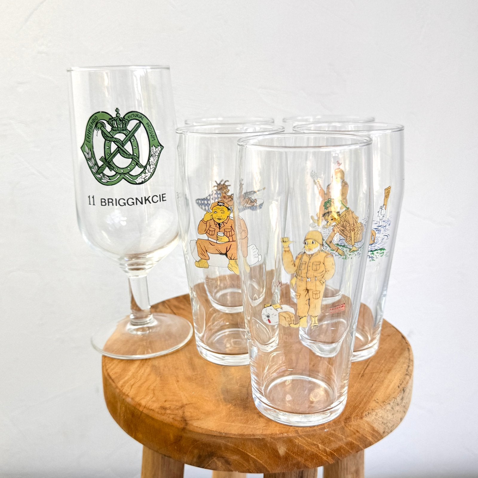 Militaire defensie bierglazen set | jaren 70-80, Verzamelen, Militaria | Algemeen, J, U, Overige typen, Ophalen of Verzenden