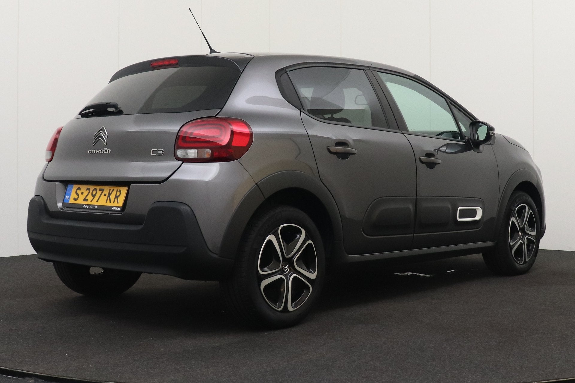 Citroën C3 1.2T C-Series Climate Carplay LED DAB 16'LMV Pri, Voorwielaandrijving, 1199 cc, 450 kg, Bedrijf