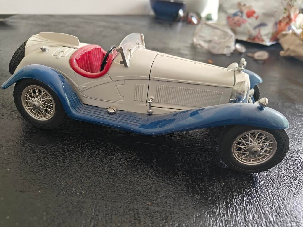 Alfa Romeo 8C 2300 Monza modelauto - Klassieke schoonheid, Hobby en Vrije tijd, Modelauto's | 1:18, Ophalen of Verzenden, Gebruikt