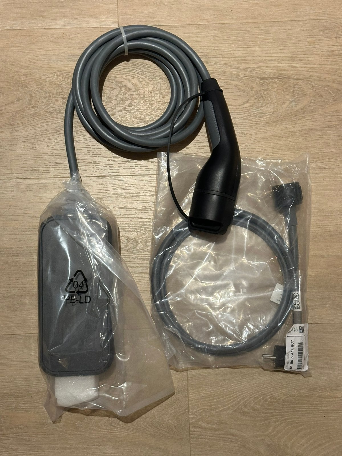 BMW Flexible Fast Charger nieuw incl. originele 230V adapter, Auto diversen, Ophalen of Verzenden, Zo goed als nieuw, Laadkabel