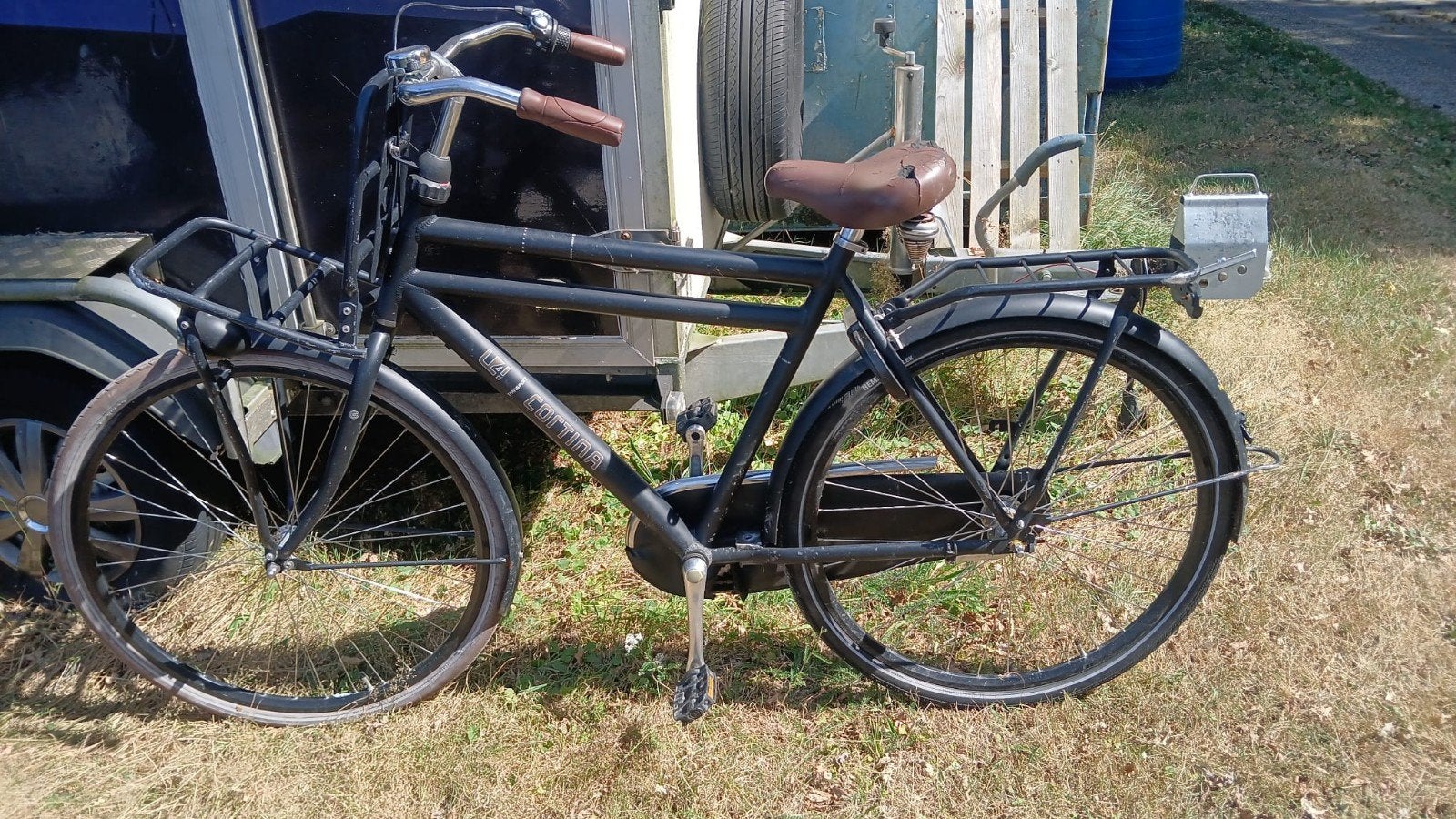 Herenfiets cortina 28 inch - Nieuw zadel nodig, Fietsen en Brommers, Gebruikt, Versnellingen, 57 tot 61 cm, Trommelrem