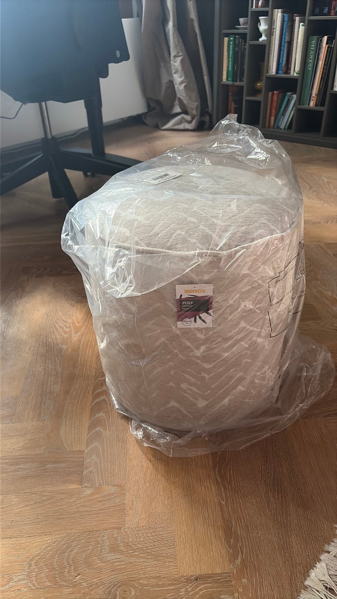2 poefjes nieuw, Ophalen, Minder dan 50 cm, Rond, Nieuw