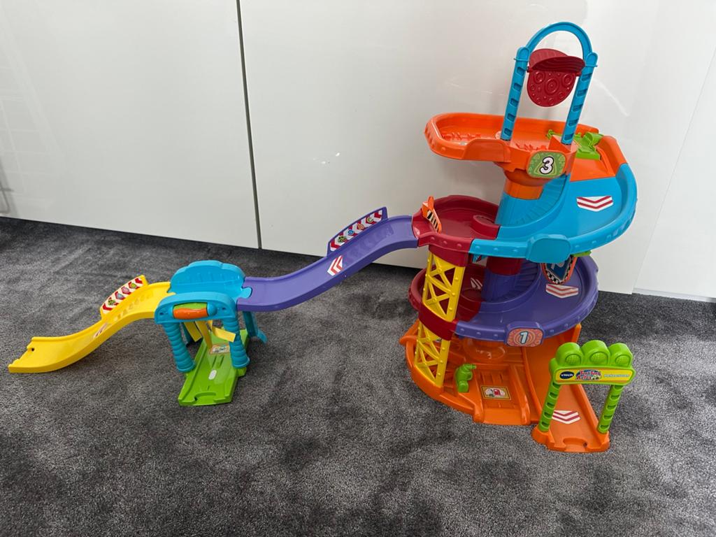 VTech Toet Toet Auto's - Parkeertoren & Uitbreidingen, Ophalen, Zo goed als nieuw, 2 tot 4 jaar