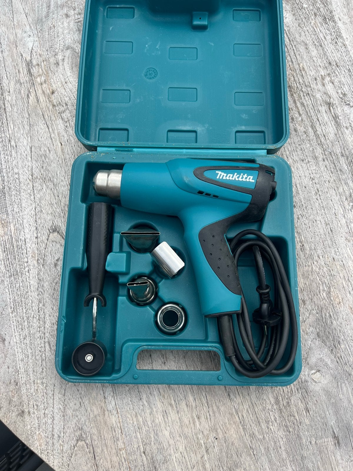 Makita heteluchtpistool HG651C met accessoires in koffer, Ophalen, Zo goed als nieuw