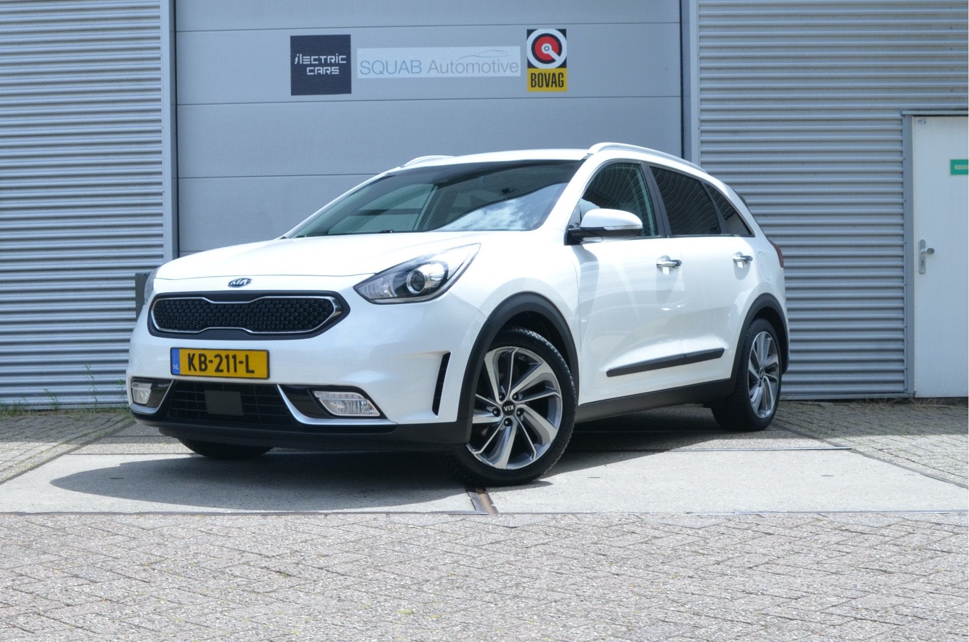 Kia Niro 1.6 GDi Hybrid ExecutiveLine Grote beurt met 4nw ba, 12 maanden, Gebruikt, Wit, 26 km/l