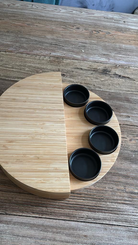 Bamboe  borrelplank tappasplank kaasplank, Ophalen of Verzenden, Zo goed als nieuw, Rond, Hout