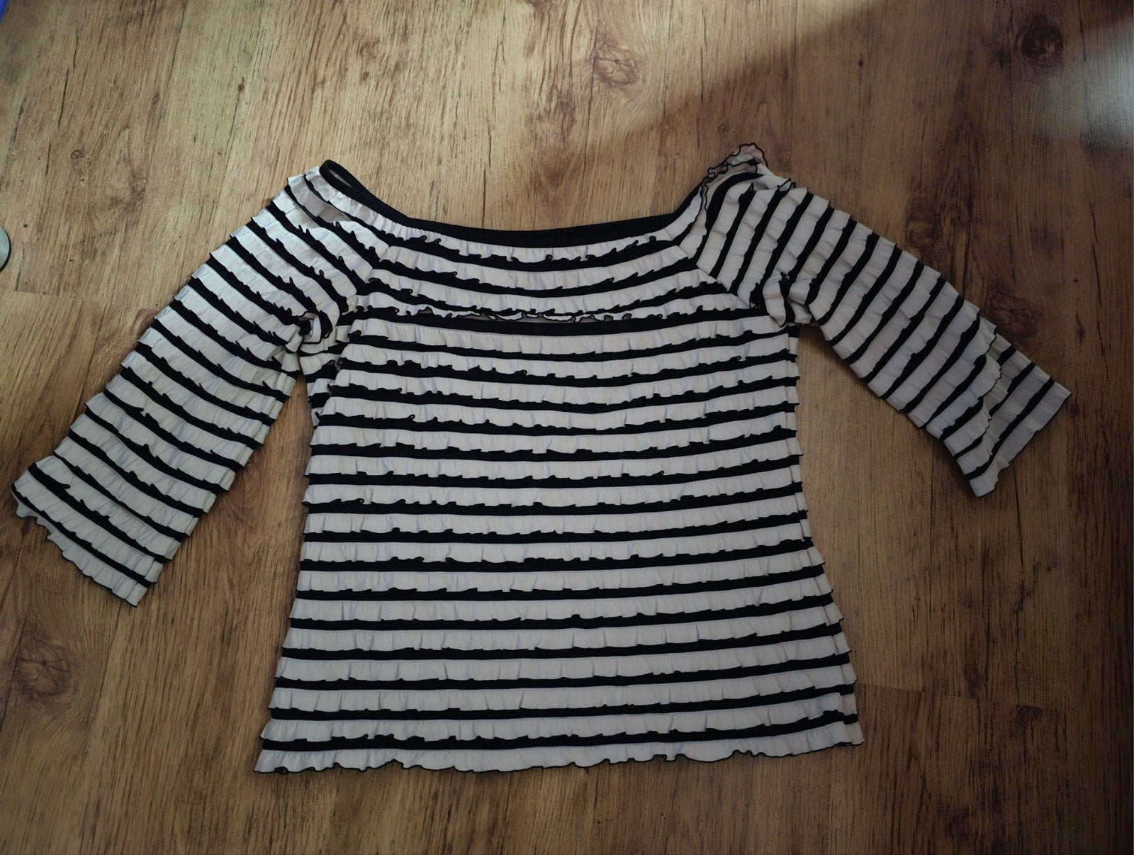 JOSEPH RIBKOFF OPRUIMING; MOOIE OFF SHOULDER TOP € 15,-, Ophalen of Verzenden, Zo goed als nieuw, Maat 38/40 (M), Zwart