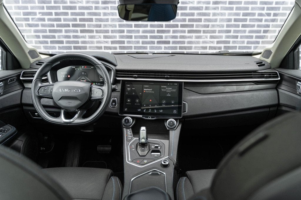 Lynk & Co 01 1.5 Plug-in Hybrid | PHEV | Trekhaak | Panorama, Auto's, Lynk & Co, Stof, Bedrijf, 1854 kg, Hybride Elektrisch/Benzine
