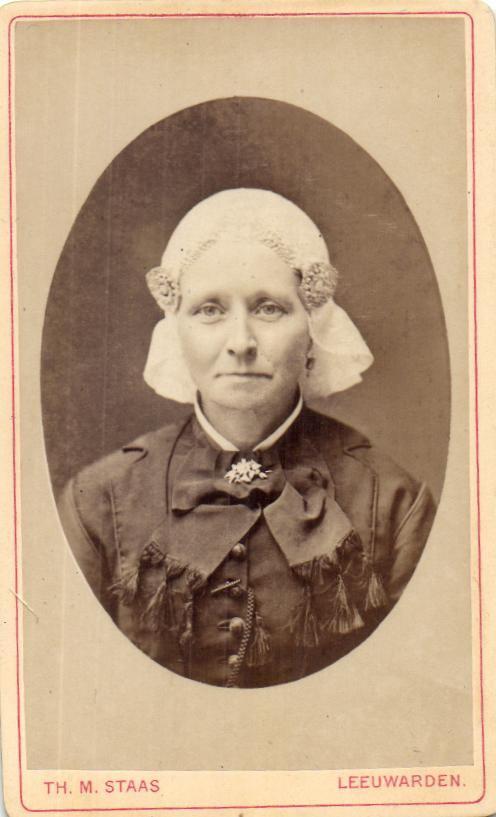 CDV - Th. M.Staas (fa. E.Fuchs) Leeuwarden- Fr. Klederdracht, Gebruikt, Verzenden, Foto, Klederdracht