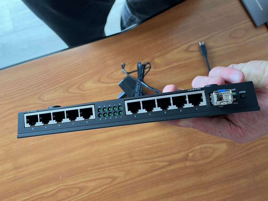 Nieuwe MikroTik RB4011iGS+RM 10 poort Router/Switch, Ophalen of Verzenden, Nieuw