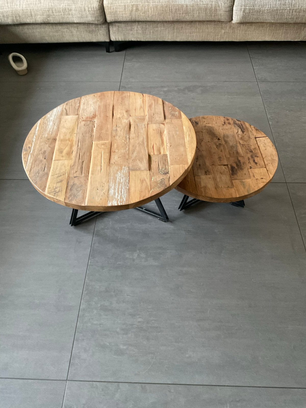D-Bodhi Industriële Bijzettafels - Set van 2, Huis en Inrichting, Ophalen, Minder dan 45 cm, Gebruikt, Rond