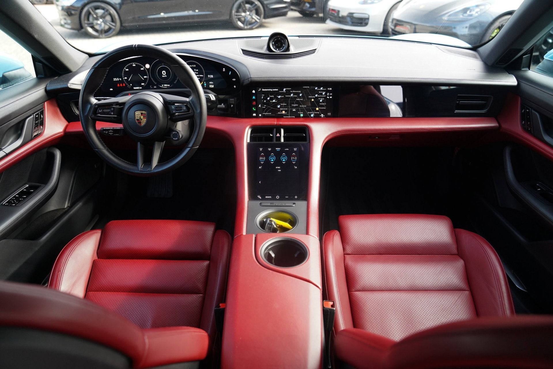 Porsche Taycan Cross Turismo 4S 93 kWh | 4 Wiel besturing |, Automaat, 110 €/maand, 389 km, SUV of Terreinwagen