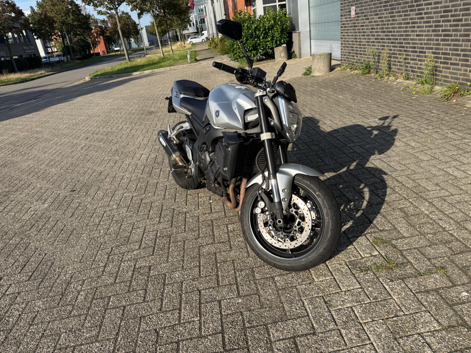 Yamaha FZ1-N – Nette staat – Goed onderhouden, Motoren, LED Verlichting, 4 cilinders, Motorrijbewijs A, Gebruikt