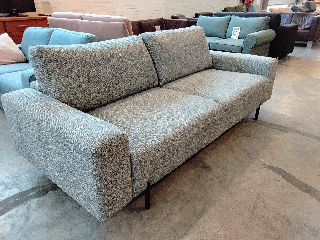 Mooie bank, stof grijs, 220cm VERKOCHT. Second Life Wolvega, Huis en Inrichting, Ophalen, 75 tot 100 cm, Zo goed als nieuw, Rechte bank