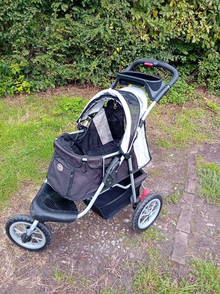 Hondenbuggy, Dieren en Toebehoren, Honden-accessoires, Innopet, Ophalen, Gebruikt, Hondenbuggy