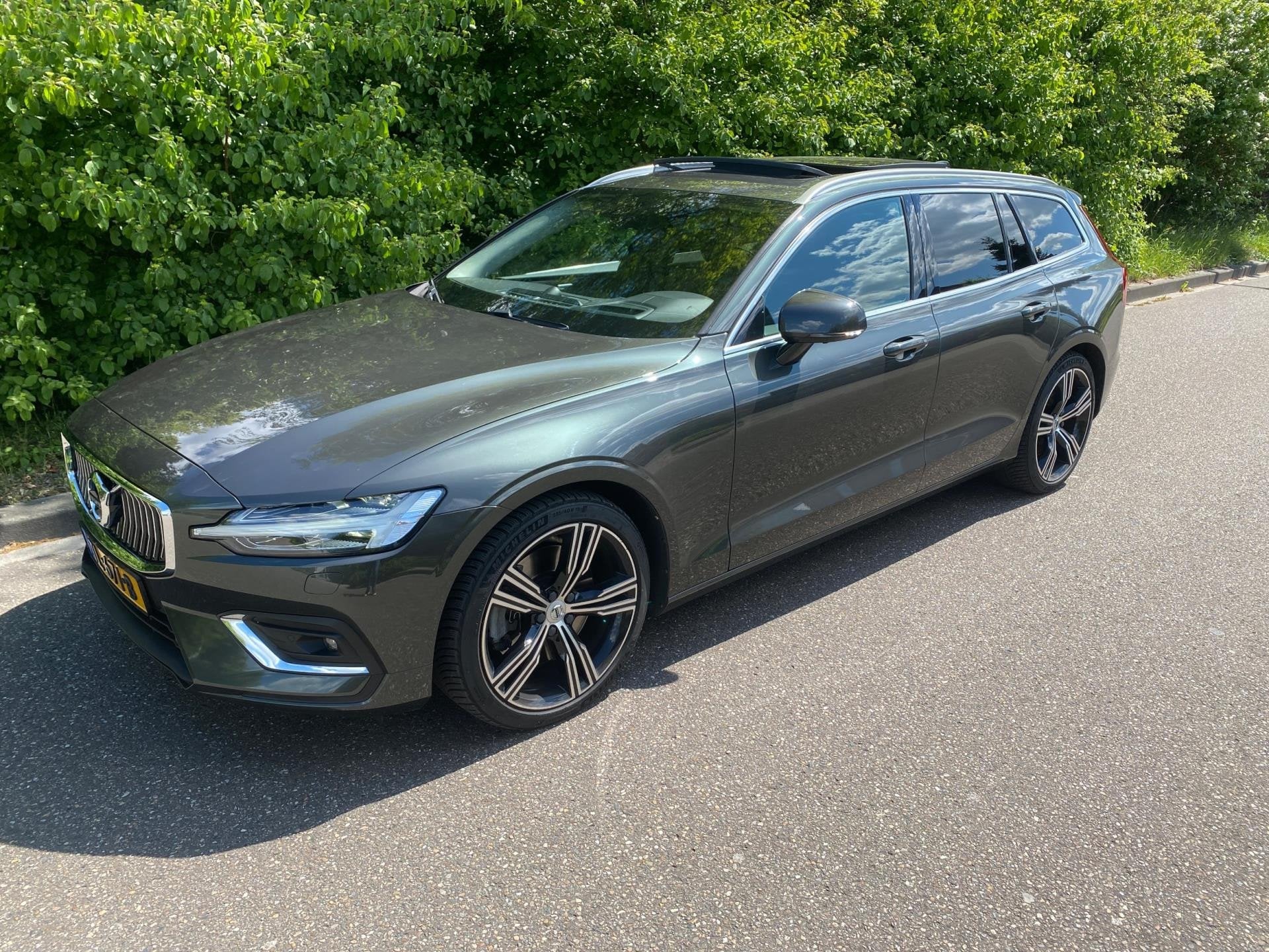 Volvo V60 2.0 T6 AWD Inscription Full options!, Auto's, Gebruikt, Euro 6, 4 cilinders, Vierwielaandrijving