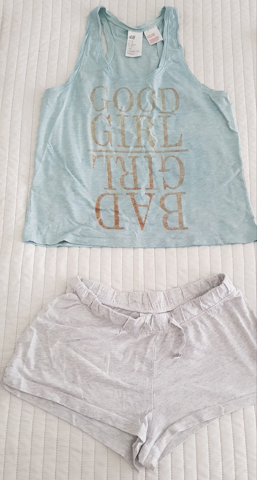Zomer pyjama groen grijs tekstopdruk maat xs h&m kort top, Kleding | Dames, H&M, Verzenden, Gedragen, Maat 34 (XS) of kleiner
