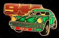 Porsche 911 pin groen-bruin epoxy, Verzamelen, Speldjes, Pins en Buttons, Verzenden, Nieuw, Transport, Speldje of Pin
