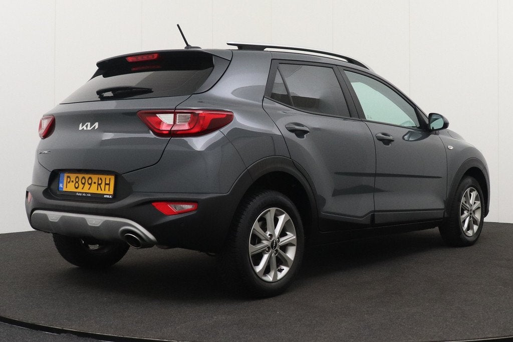 Kia Stonic 1.0 100 PK T-GDi MHEV DynamicLine Carplay Adap.Cr, Auto's, Kia, Voorwielaandrijving, Gebruikt, 49 €/maand, Origineel Nederlands