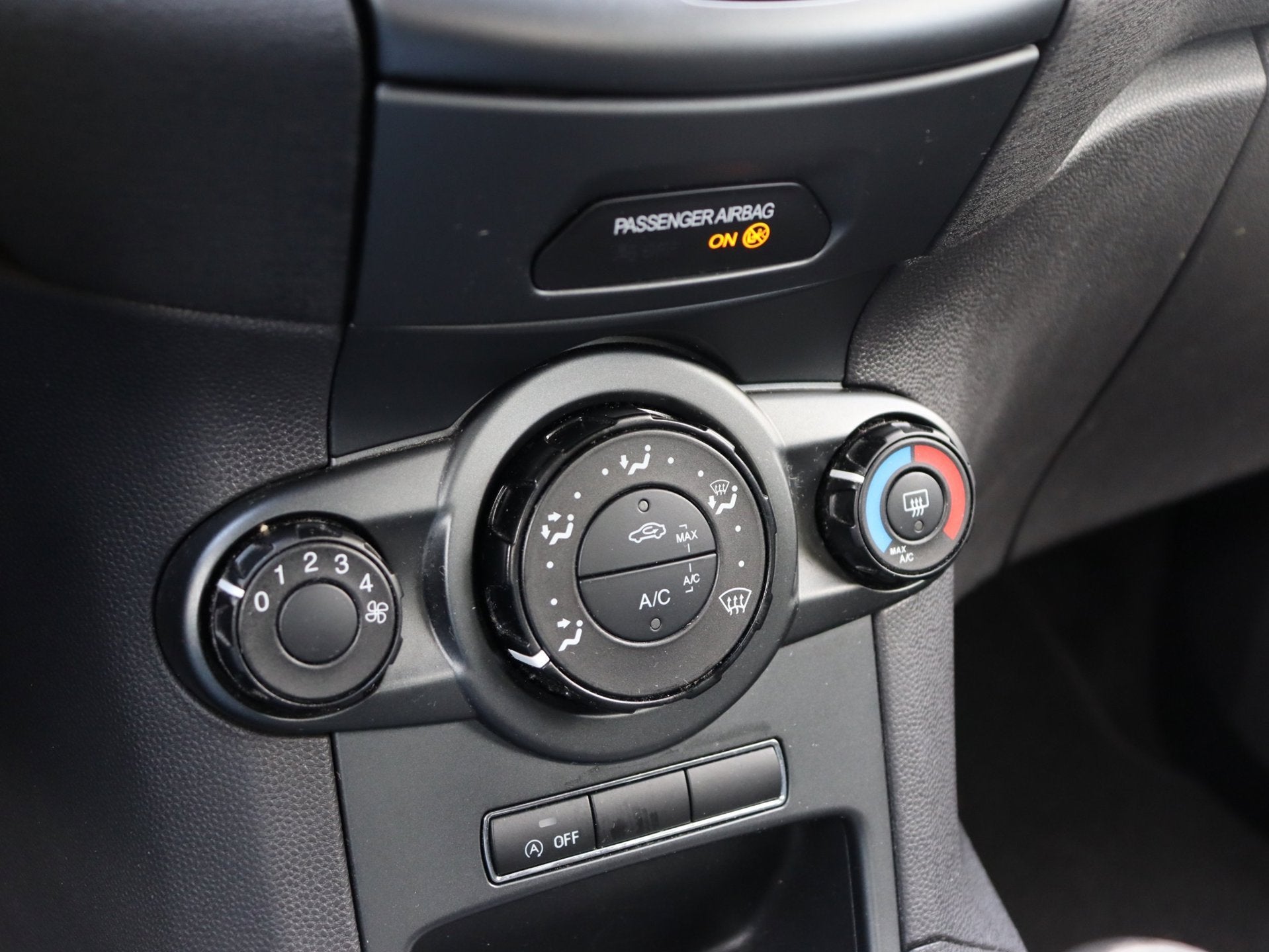 Foto 13 van Ford Fiesta 1.0 Style airco org Nederlands