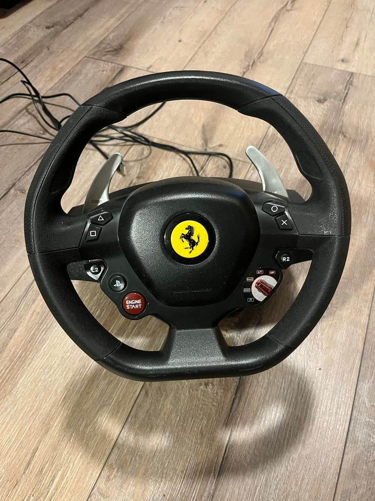 Thrustmaster T80 RW Ferrari 488 GTB racestuur met pedalen, Ophalen of Verzenden, Zo goed als nieuw, PlayStation 1