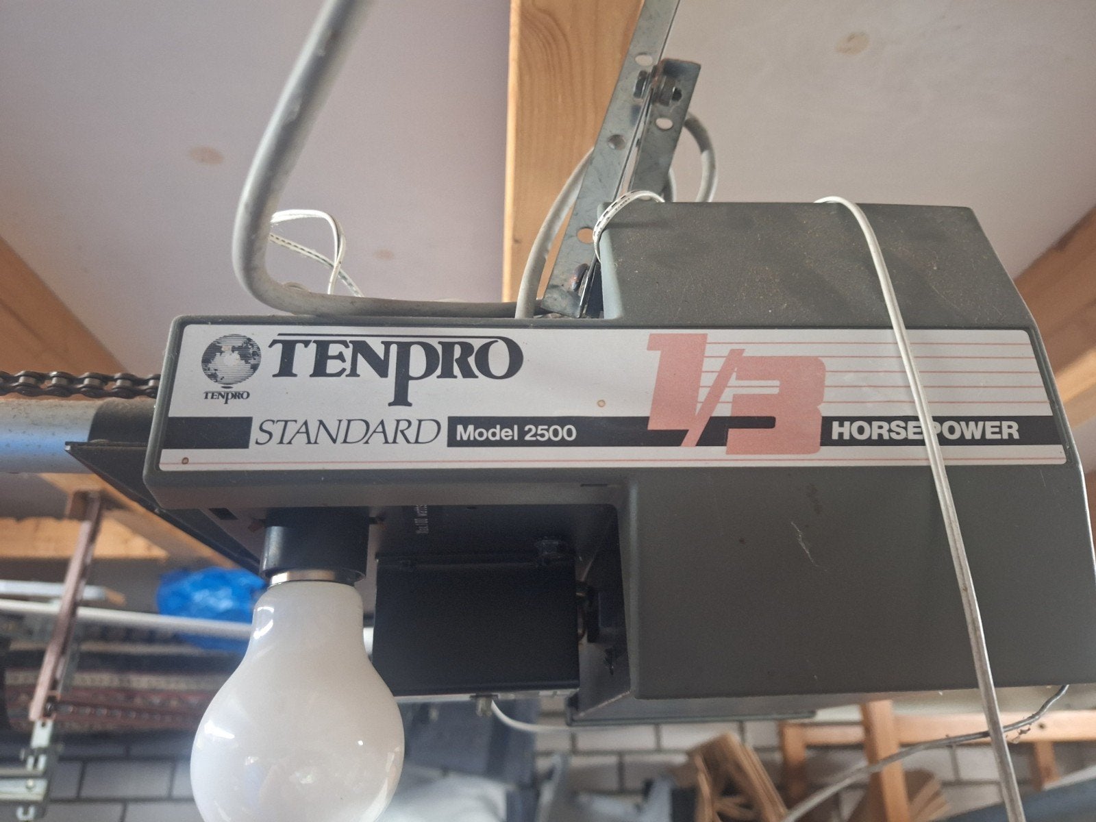 Tenpro Garagedeuropener Model 2500 1/3 Horsepower, Ophalen, Gebruikt, Garagedeur, 120 cm of meer