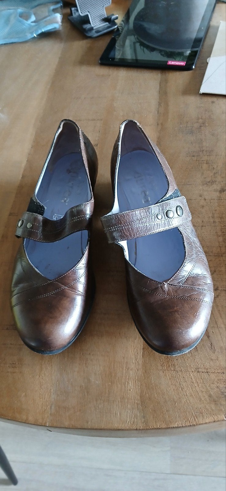 Mooie DUREA Pumps klein hakje mt 39, Schoenen met lage hakken, Bruin, Verzenden, DUREA