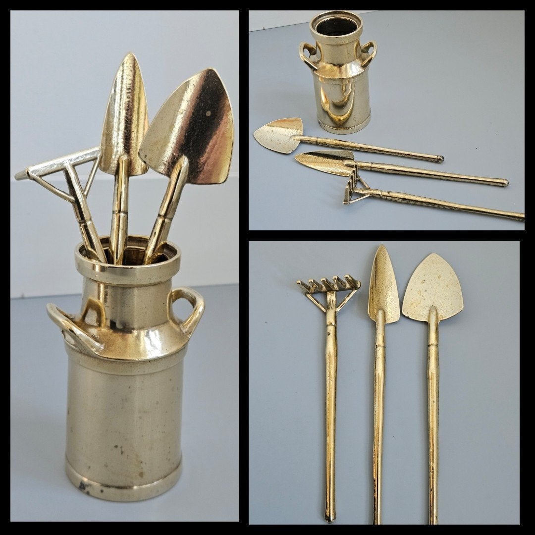 Geel koper, melkbus met miniatuur tuingereedschap, Antiek en Kunst, Ophalen of Verzenden, Koper