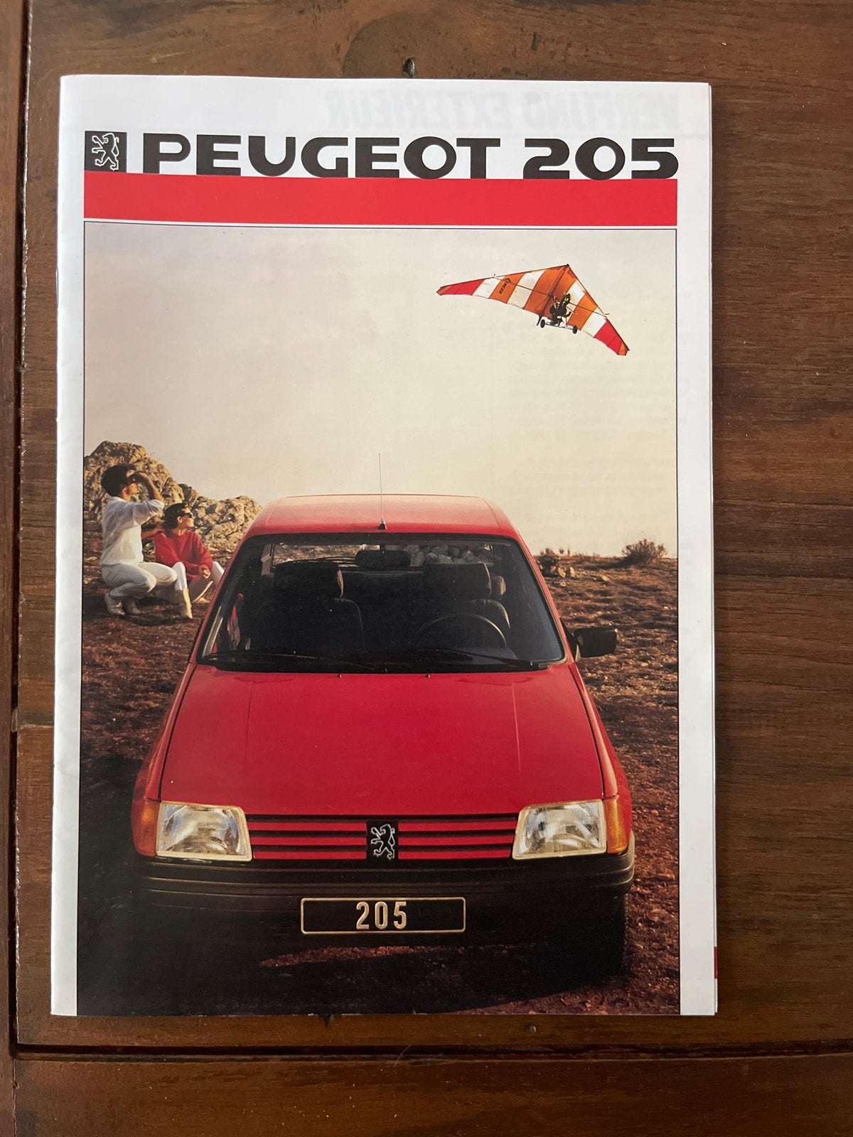 Peugeot 205 Brochure - 1986 - 28 pagina's, Ophalen of Verzenden, Gelezen, Peugeot