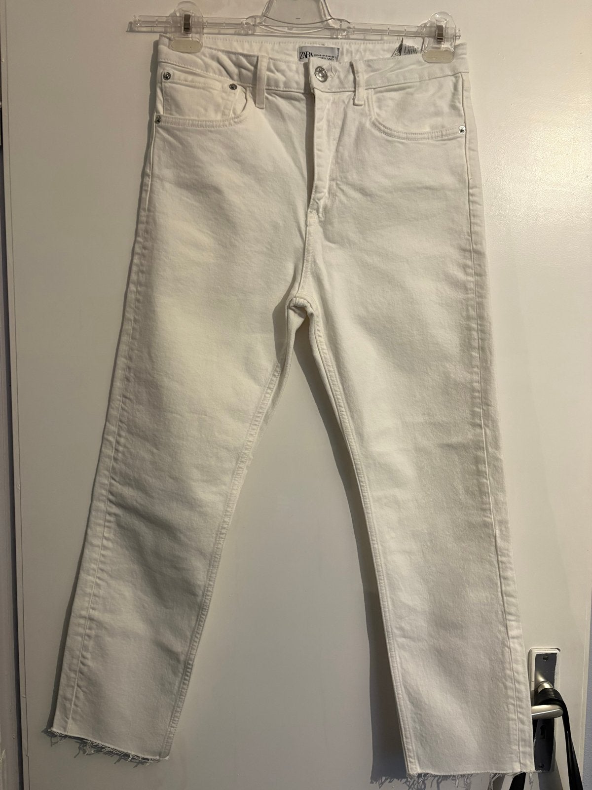 Zara witte jeans - Slim fit - Maat 42, nieuw, Ophalen of Verzenden, Nieuw, Wit, W33 - W36 (confectie 42/44)