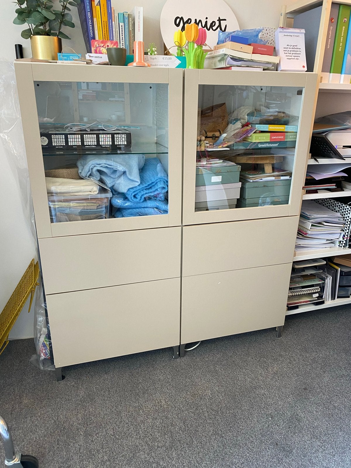 IKEA Besta kast met lades en deuren. verlichting. 2 stuks, Ophalen, Gebruikt