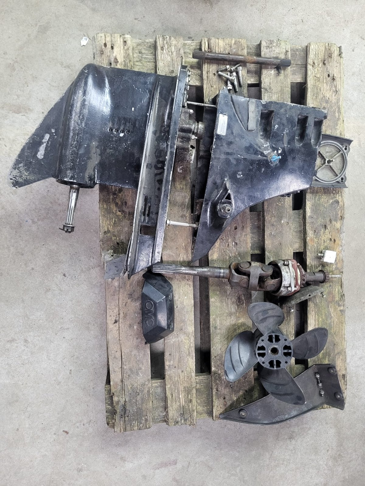 OMC Cobra Staartstuk / OMC Drive System – Revisieproject, Ophalen, Gebruikt, Motor en Techniek, Motorboot