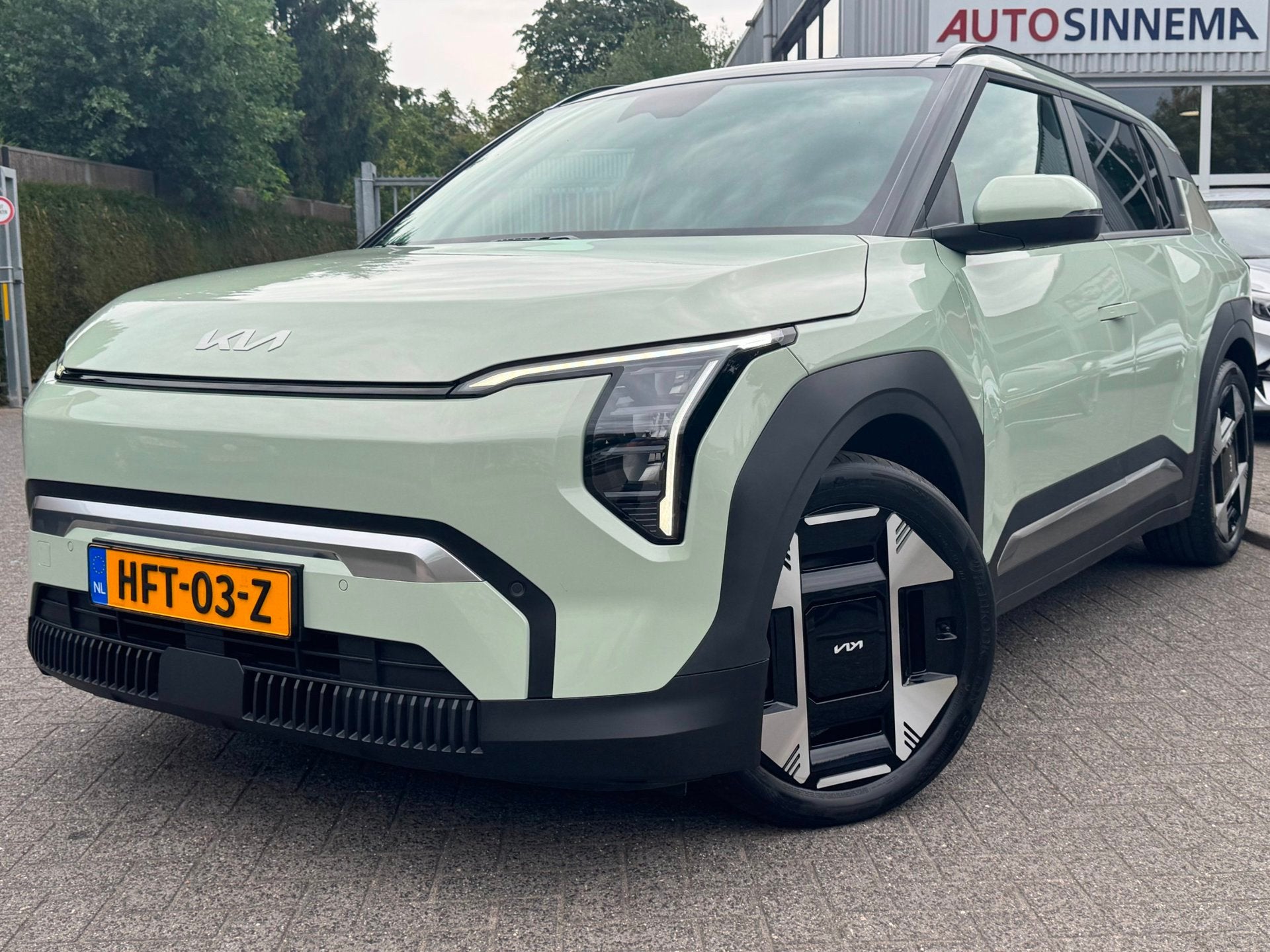 Kia EV3 Plus Advanced 81.4 kWh | Schuif/Kanteldak | Harman K, Gebruikt, Automatische klimaatregeling, Origineel Nederlands, 204 pk