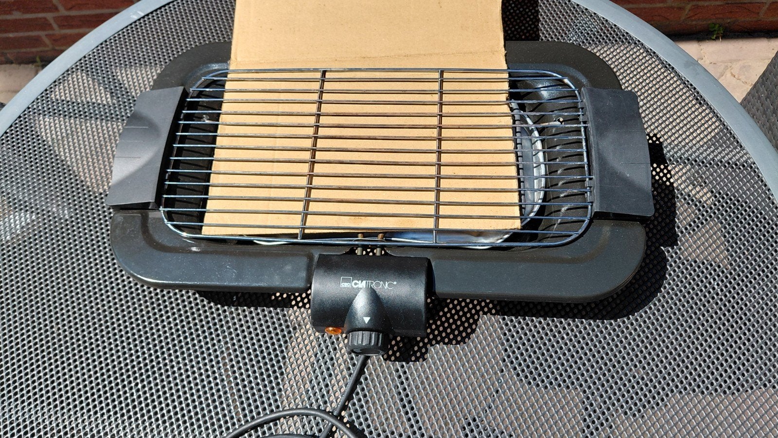 Clatronic BBQ barbeqeu Tafel Grill 2000W - Gebruikt, Goede S, Ophalen of Verzenden, Gebruikt, Clatronic