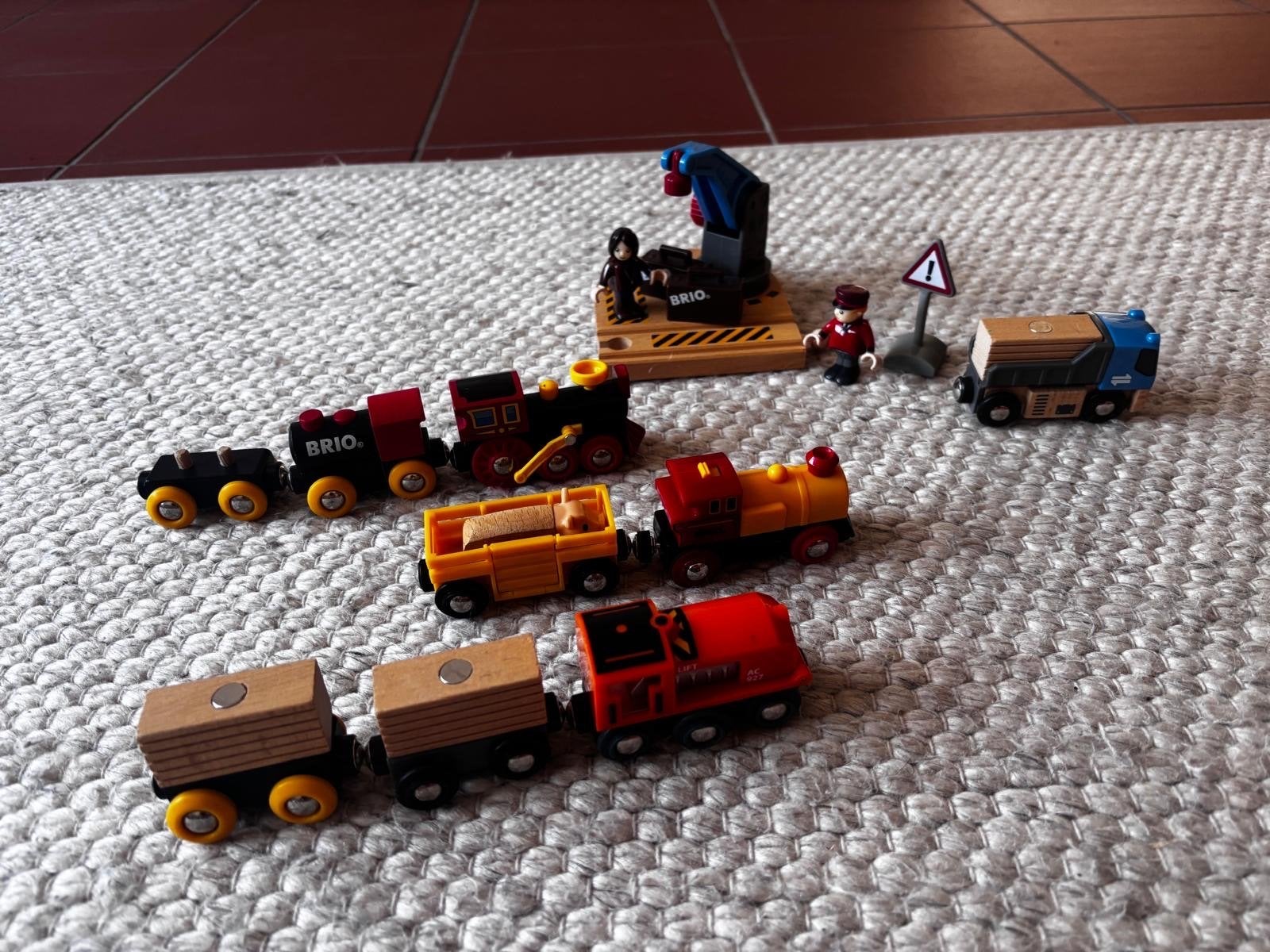 Brio Treinset met locomotieven en wagons, Ophalen of Verzenden, Gebruikt, Jongen of Meisje