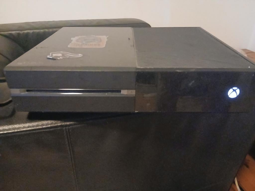 Xbox One console + scherm, Spelcomputers en Games, Spelcomputers | Xbox Original, Ophalen, Gebruikt, Met 1 controller