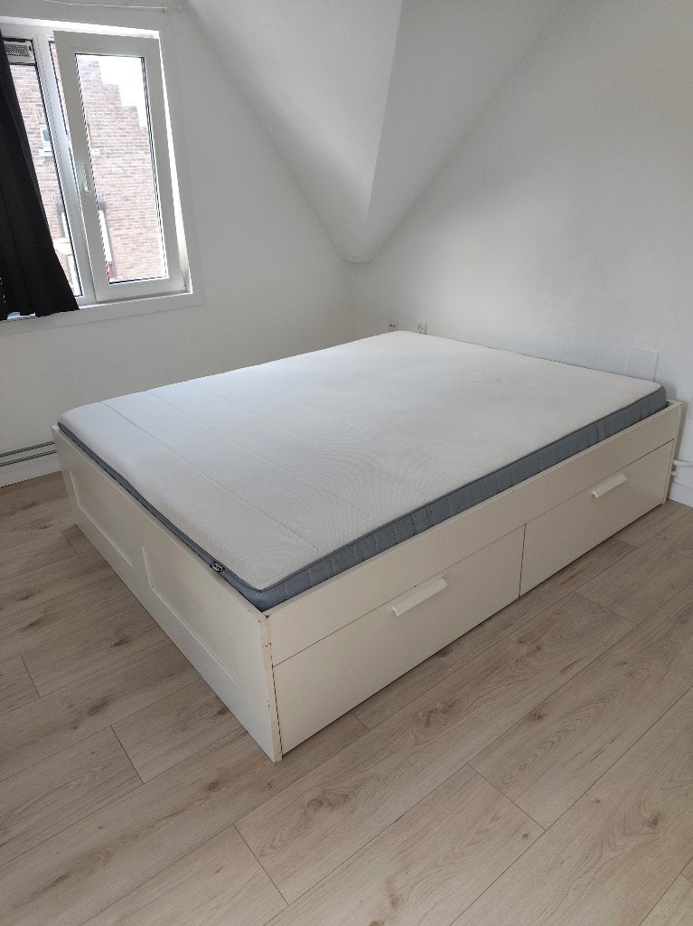IKEA matras 160x200 (Middelhard) – 1 jaar oud, Huis en Inrichting, Ophalen, Tweepersoons, Zo goed als nieuw, Matras