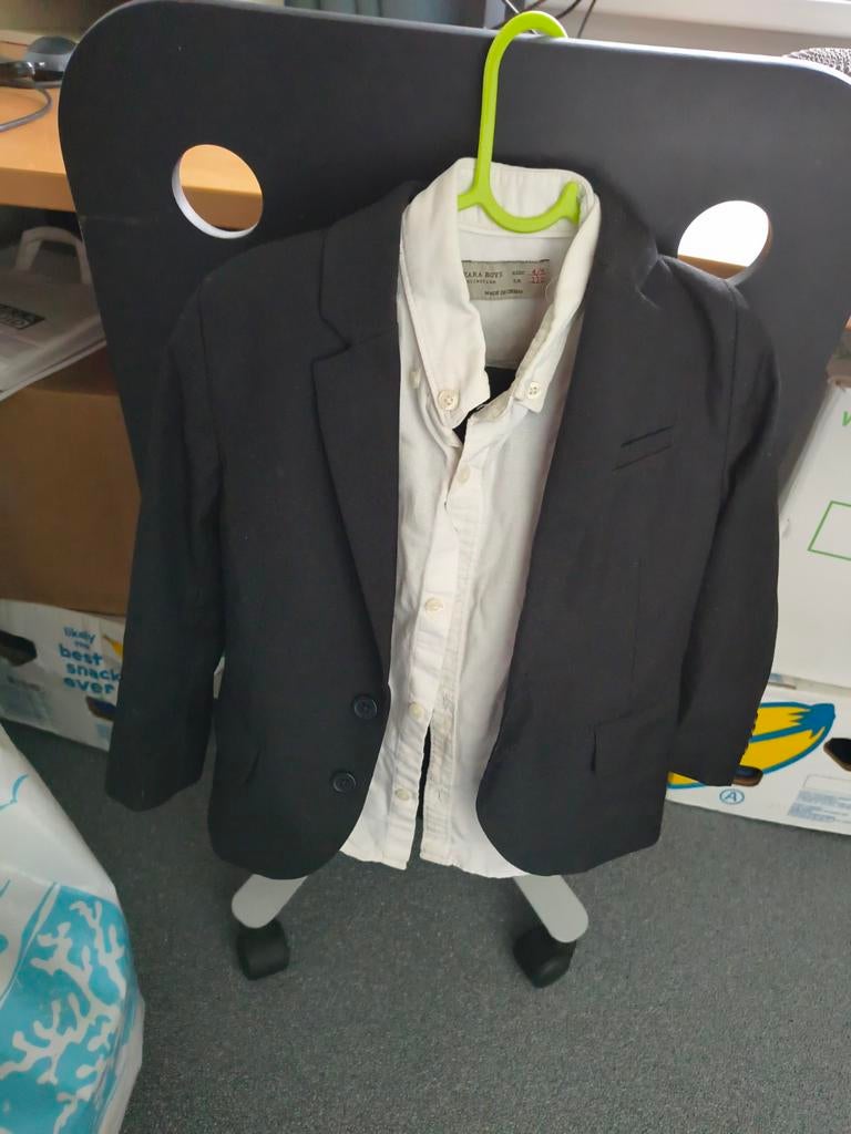 Nette broekpak voor jongen van H&M - Maat 110, Gebruikt, Ophalen of Verzenden, Setje, Zara Boys