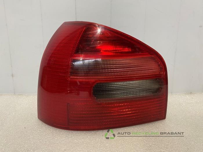 Achterlicht links van een Audi A3, Gebruikt, -, -, -