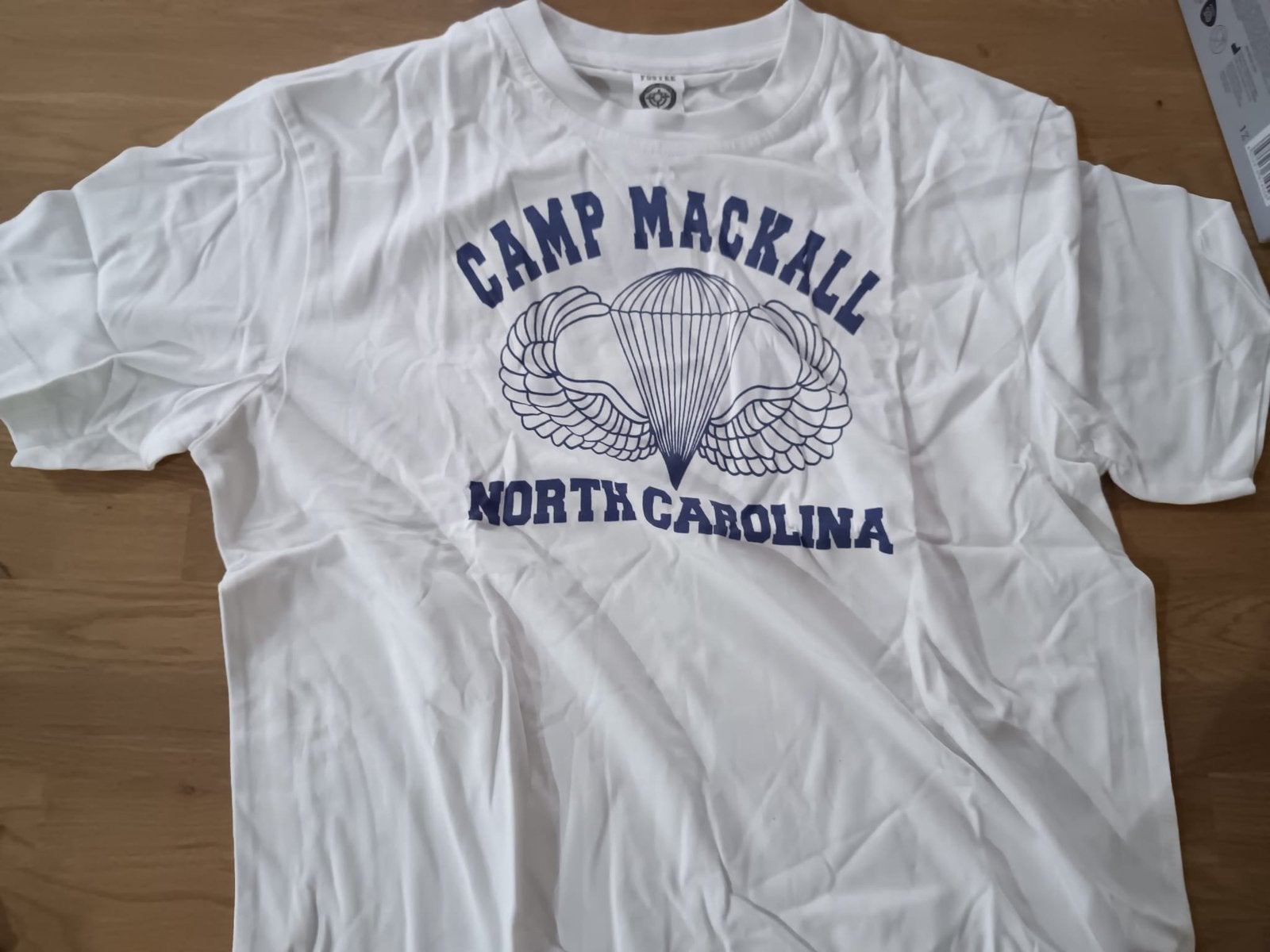 Gloednieuwe t-shirt van Camp Mackall maat M, Ophalen of Verzenden, Nieuw, Maat 48/50 (M), Wit