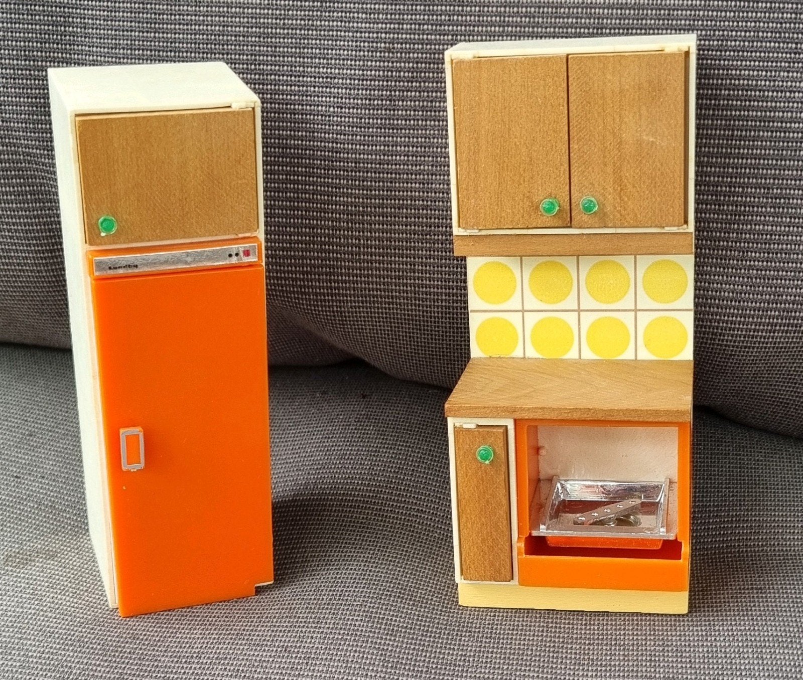 Lundby miniatuur koelkast en keukenblok keuken, Ophalen of Verzenden, Gebruikt