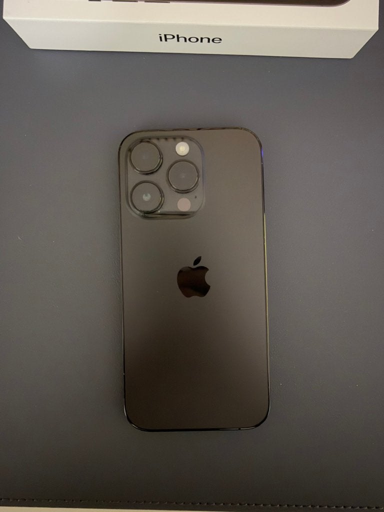 Foto 10 van iPhone 14 Pro 256 GB Space Black | MET ACCESSOIRES | 77%