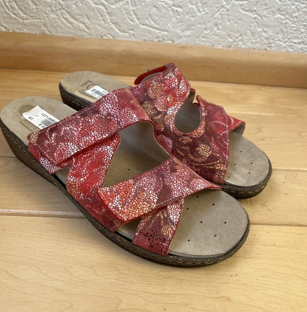 NIEUW Footfit slippers maat 41 klittenband uitneembare zool, Kleding | Dames, Schoenen, Slippers, Verzenden, Nieuw, Rood